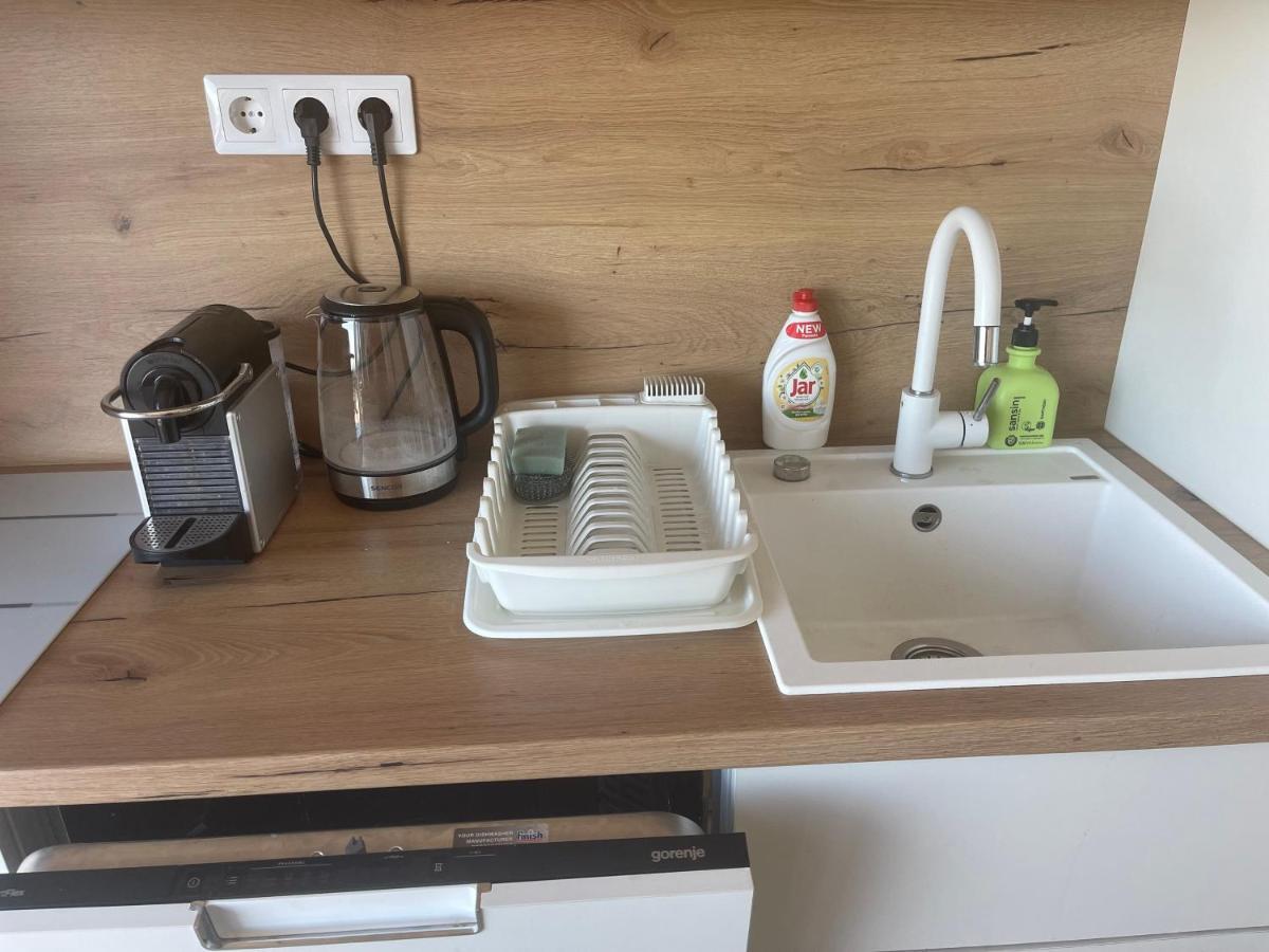 Fenyves Beach Apartman Delux Balatonfenyves Buitenkant foto