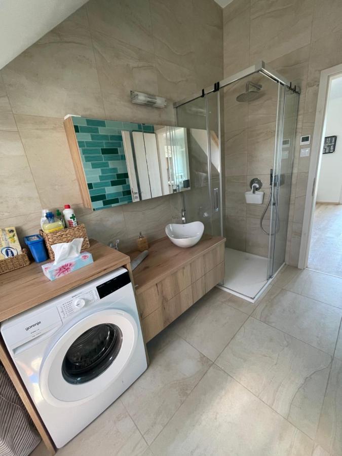 Fenyves Beach Apartman Delux Balatonfenyves Buitenkant foto