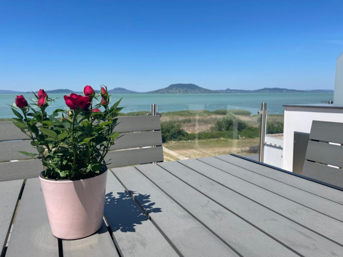 Fenyves Beach Apartman Delux Balatonfenyves Buitenkant foto